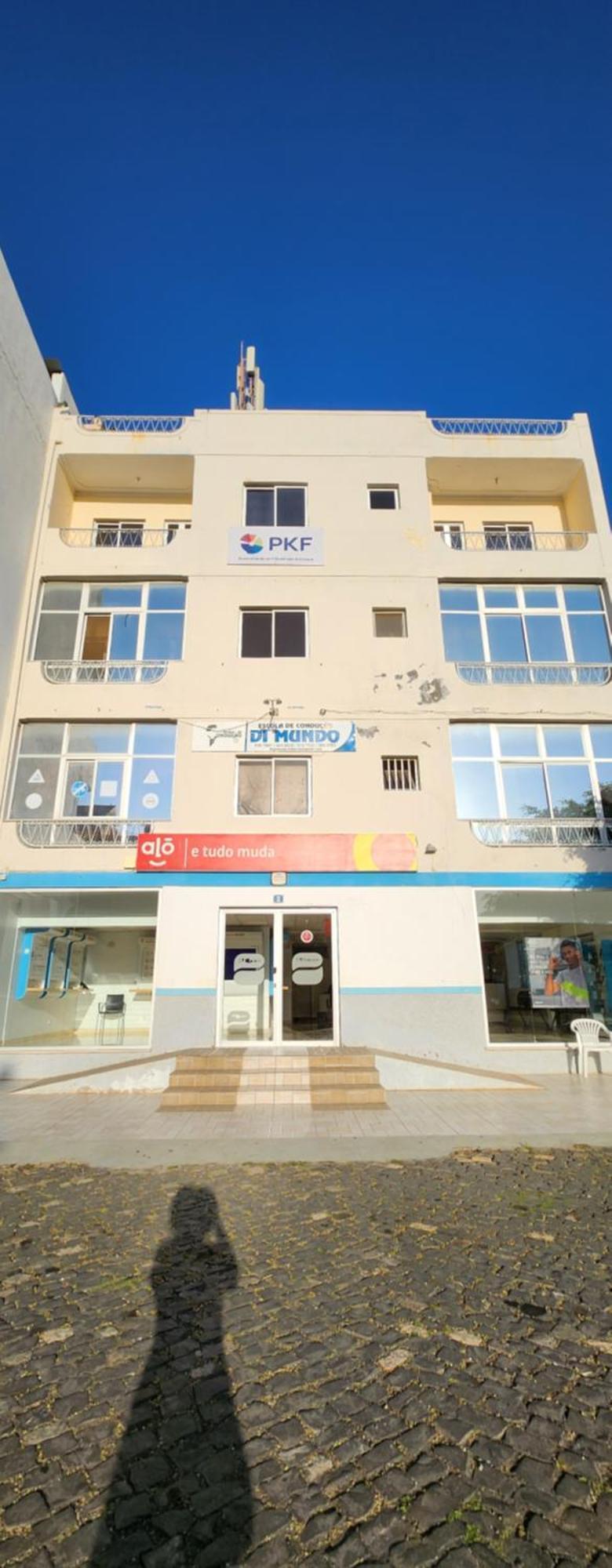 No Cash Accepted-Meeting Point Hostel- Praia, Also In Tarrafal & Fogo Ngoại thất bức ảnh