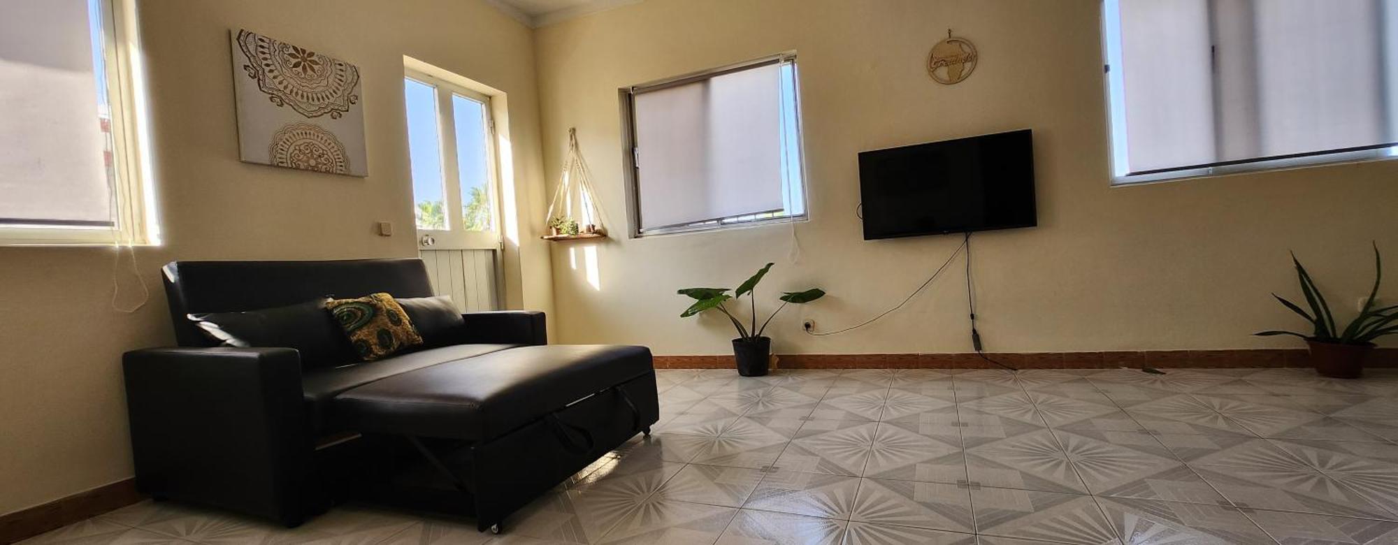 No Cash Accepted-Meeting Point Hostel- Praia, Also In Tarrafal & Fogo Ngoại thất bức ảnh