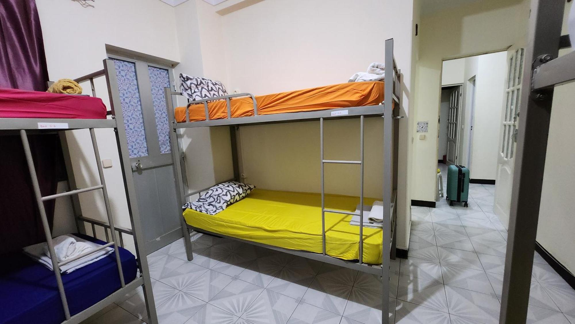 No Cash Accepted-Meeting Point Hostel- Praia, Also In Tarrafal & Fogo Ngoại thất bức ảnh