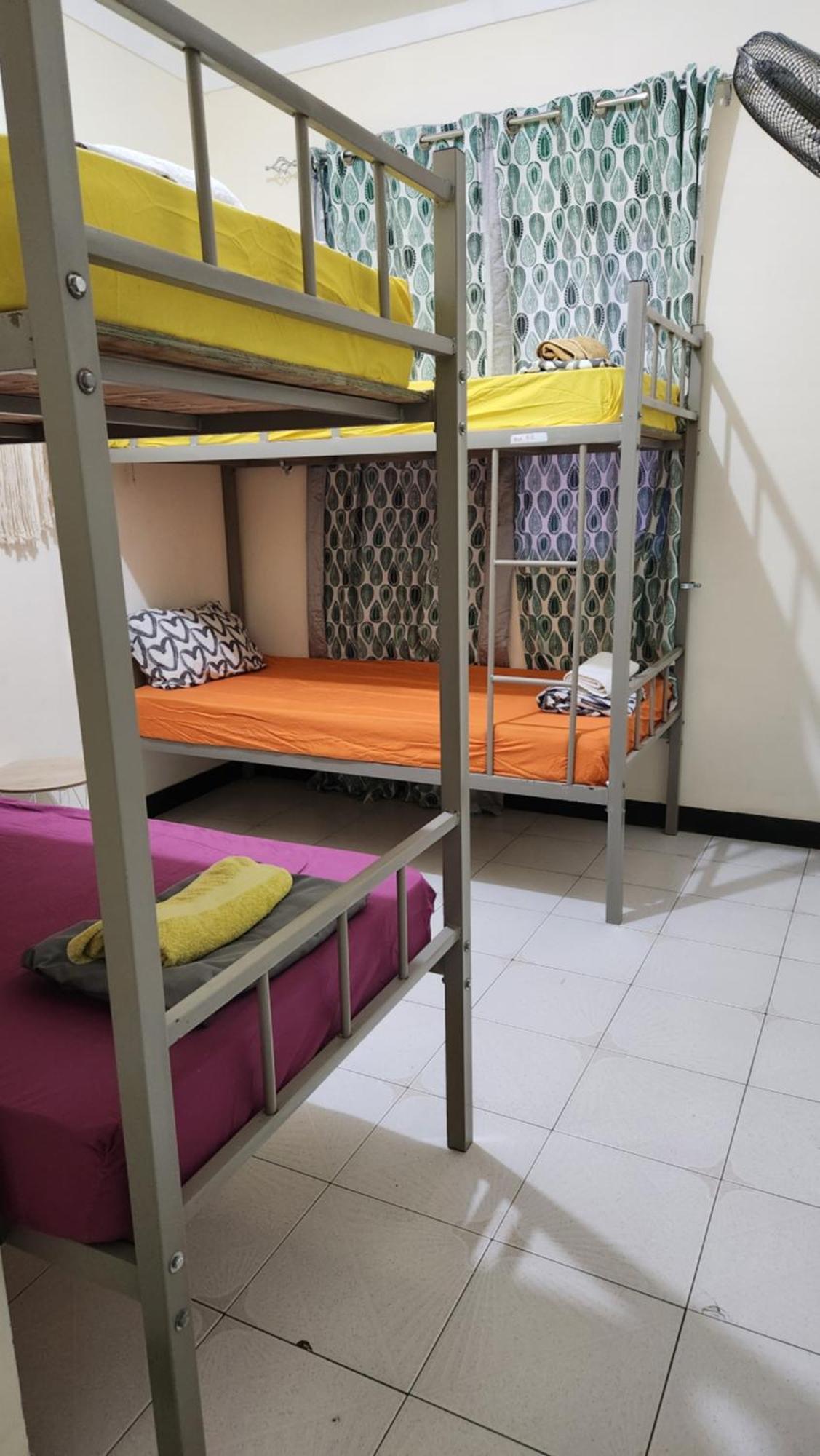 No Cash Accepted-Meeting Point Hostel- Praia, Also In Tarrafal & Fogo Ngoại thất bức ảnh